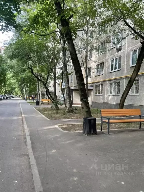 3-к кв. Москва ул. Красного Маяка, 4К2 (57.5 м) - Фото 1