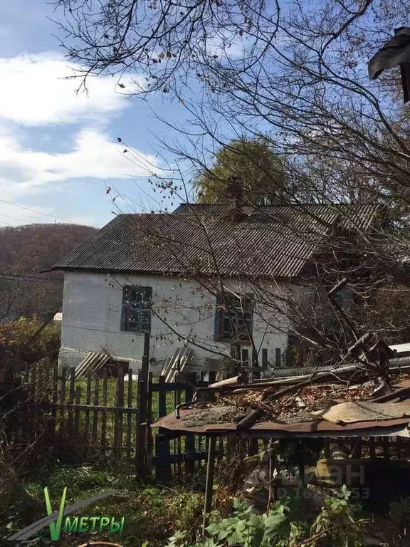 Дом в Приморский край, Большой Камень ул. Ганслеп, 61 (50 м) - Фото 1