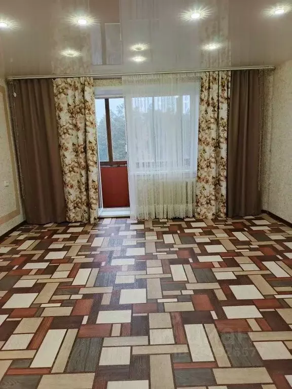 3-к кв. Иркутская область, Усть-Илимск ул. 40 лет Победы, 5 (65.5 м) - Фото 1