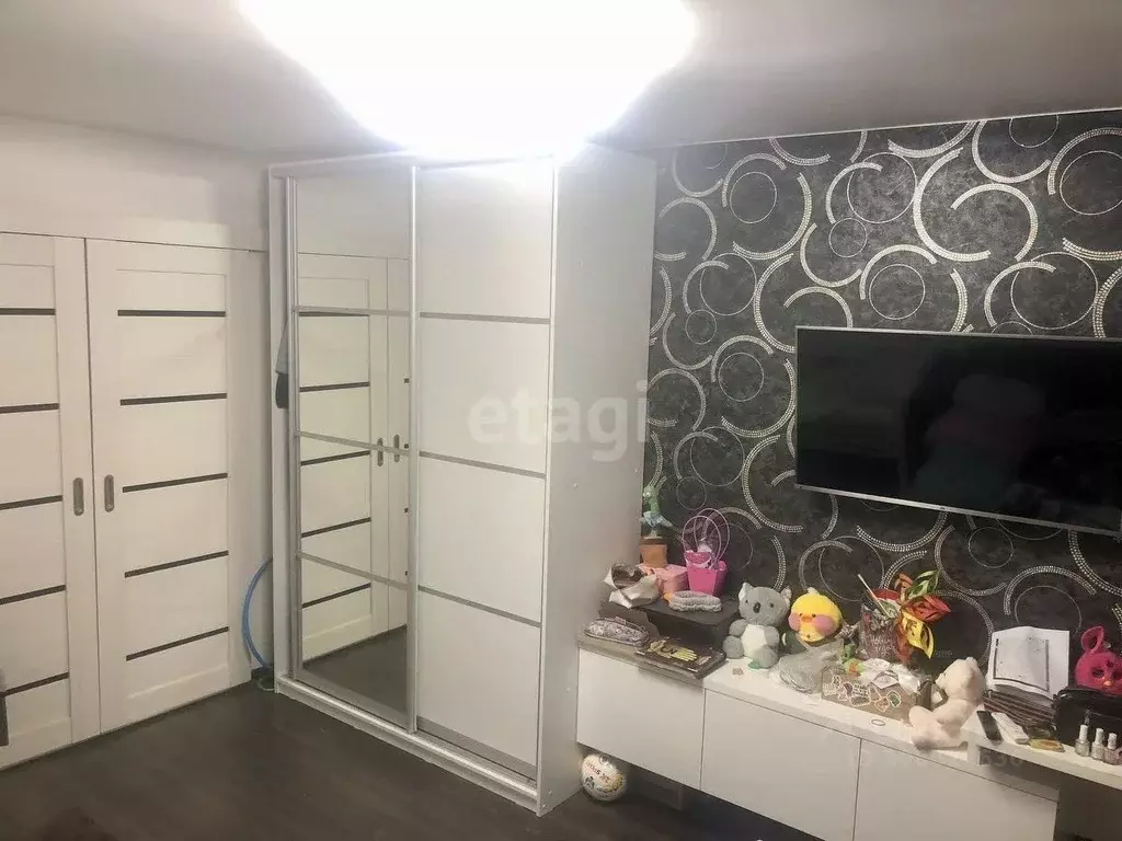 2-к кв. Удмуртия, Глазов ул. 70 лет Октября, 17А (49.3 м) - Фото 1