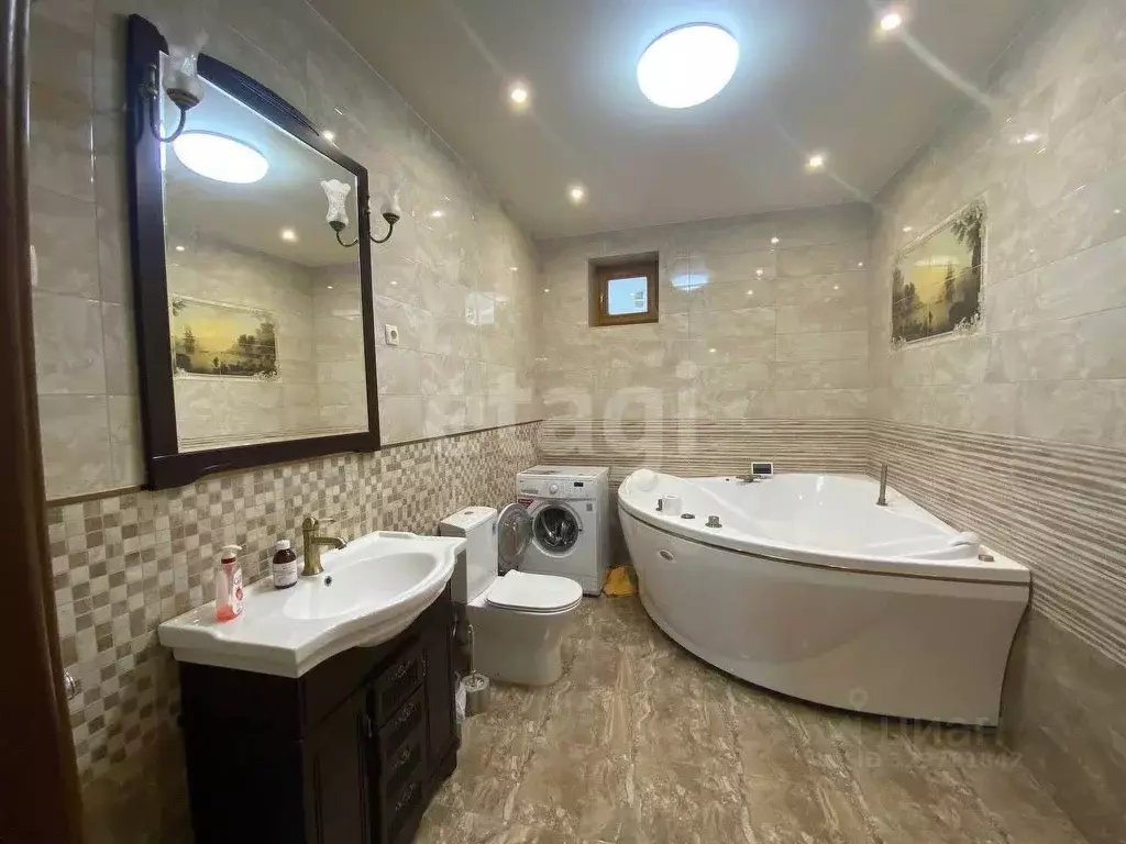 Дом в Крым, Симферополь ул. Воровского (497 м) - Фото 0