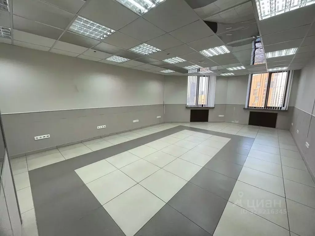 Офис в Свердловская область, Екатеринбург ул. Белинского, 86 (46 м) - Фото 1