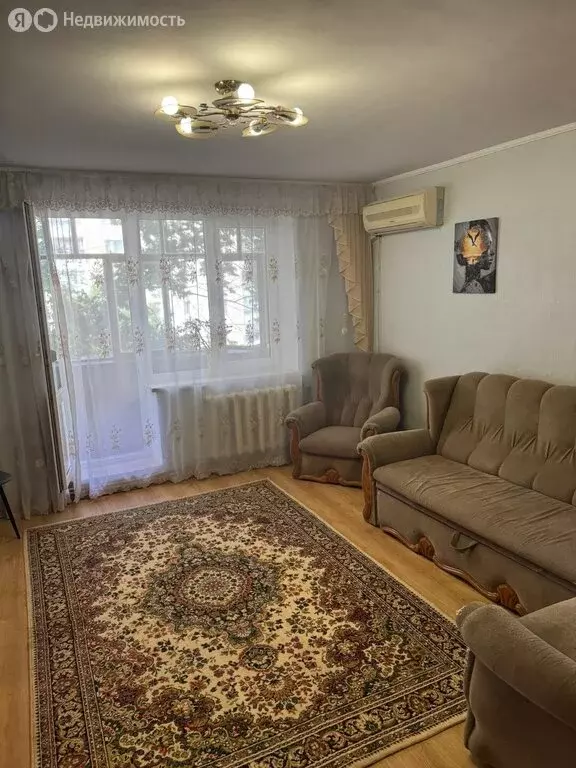 3-комнатная квартира: Саки, Советская улица, 6 (63.7 м) - Фото 1