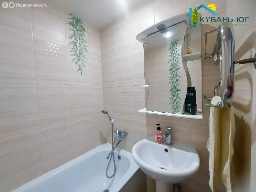 2-комнатная квартира: Тихорецк, улица Калинина, 7 (52.4 м) - Фото 1