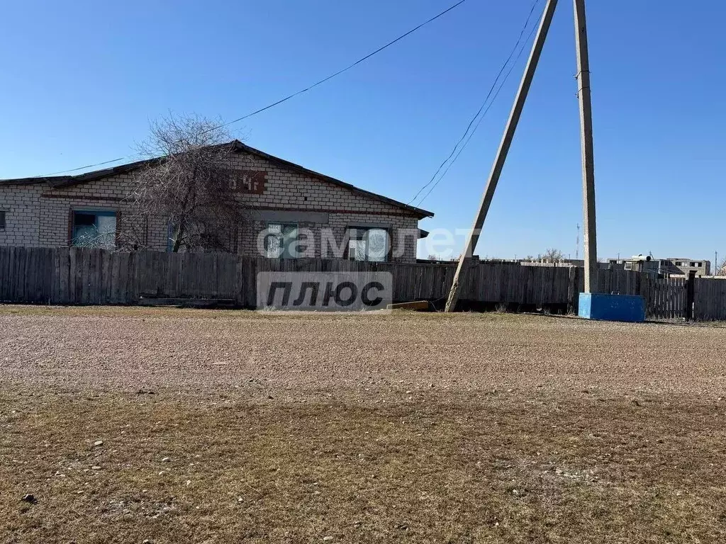 Дом в Калмыкия, Октябрьский район, пос. Иджил  (60 м) - Фото 1