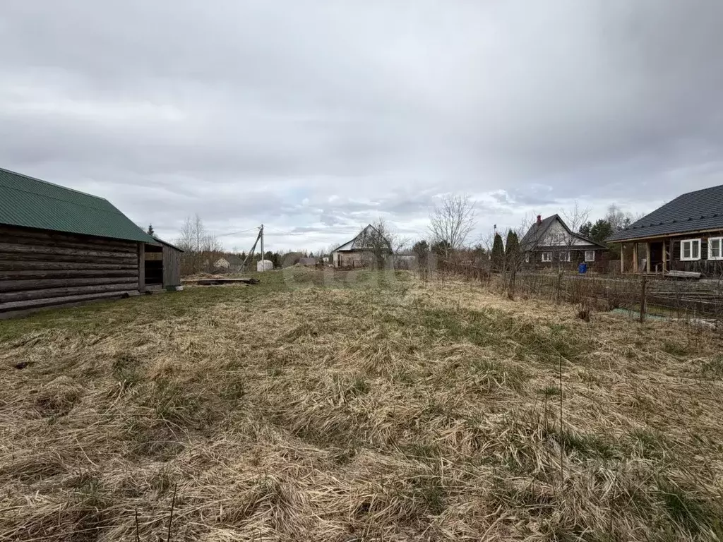 Участок в Ленинградская область, Киришский район, Глажевское с/пос, д. ... - Фото 1