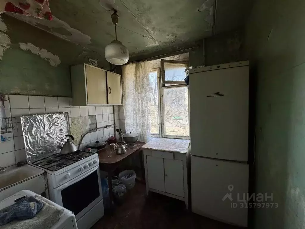 2-к кв. Московская область, Лобня Московская ул., 5 (41.0 м) - Фото 0