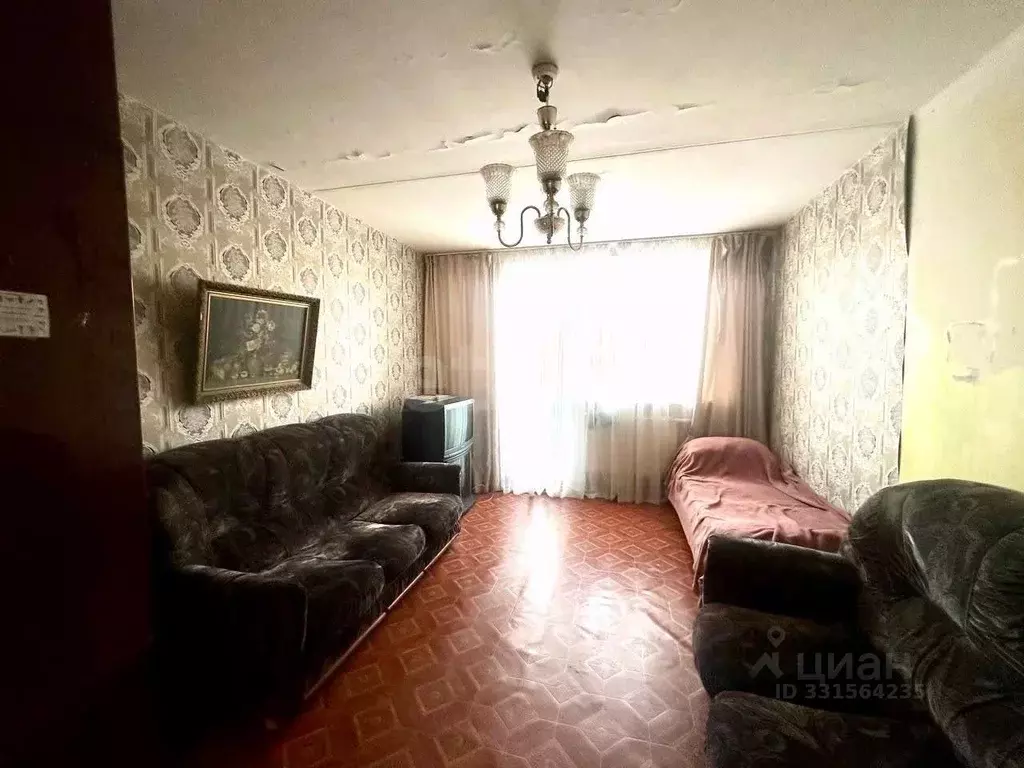 3-к кв. Свердловская область, Ревда ул. Цветников, 2 (58.8 м) - Фото 1