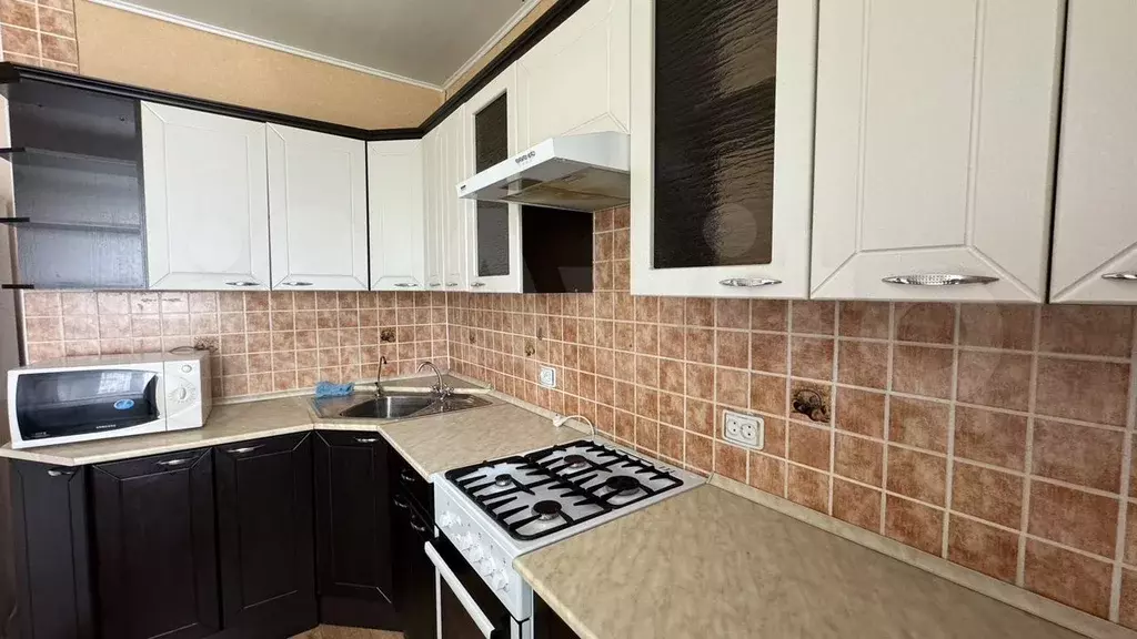 1-к. квартира, 38 м, 5/10 эт. - Фото 0