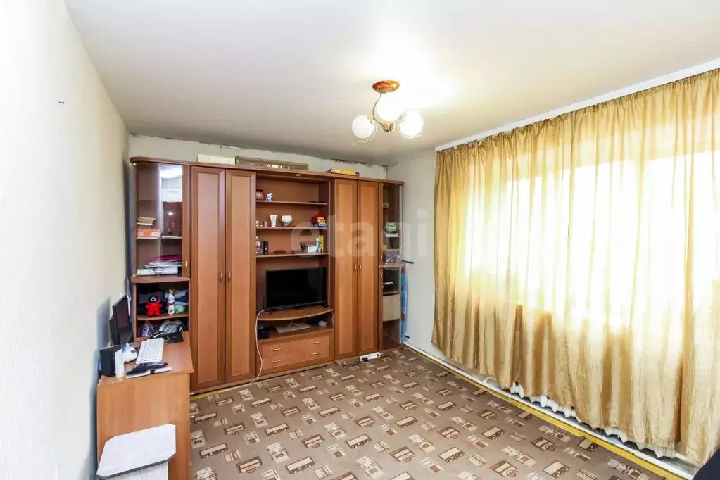 2-к кв. Тюменская область, Тюмень Мелиораторов мкр, ул. 70 лет ... - Фото 1