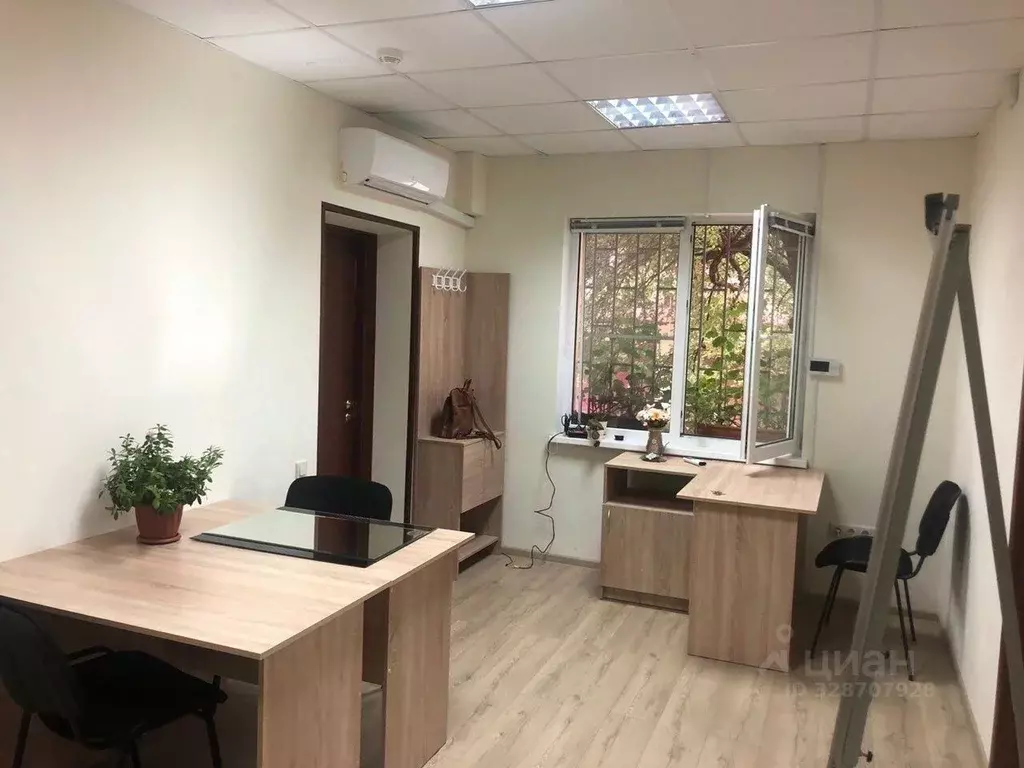 Офис в Краснодарский край, Сочи Гагарина мкр, ул. Красноармейская, 7А ... - Фото 1