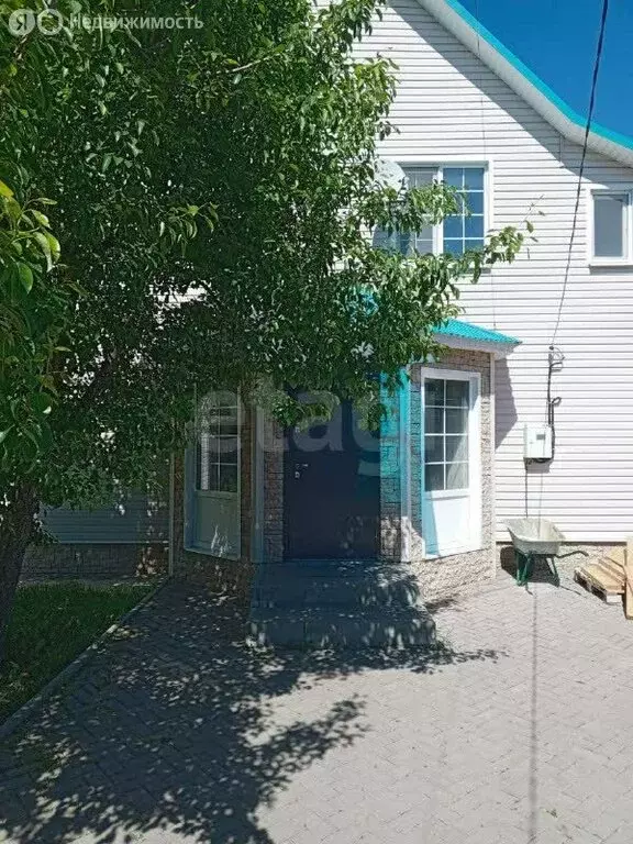 Дом в посёлок Первомайский, улица имени Ильи Вокина (279 м) - Фото 1