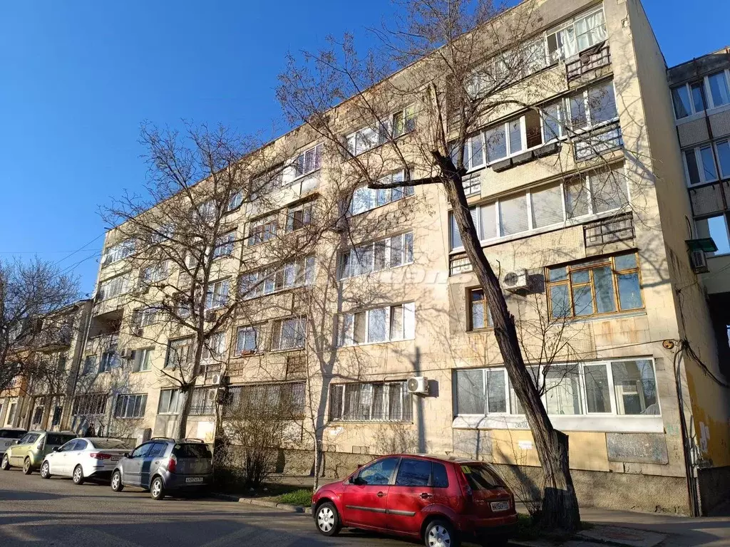 2-к кв. Крым, Симферополь ул. Тургенева, 14А (52.0 м) - Фото 0