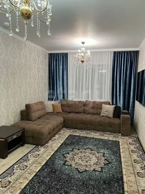 4-к кв. Ямало-Ненецкий АО, Новый Уренгой Юбилейный мкр, 1/6 (90.5 м) - Фото 1