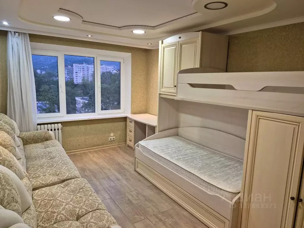 2-к кв. Краснодарский край, Сочи ул. Макаренко, 45 (60.0 м) - Фото 0