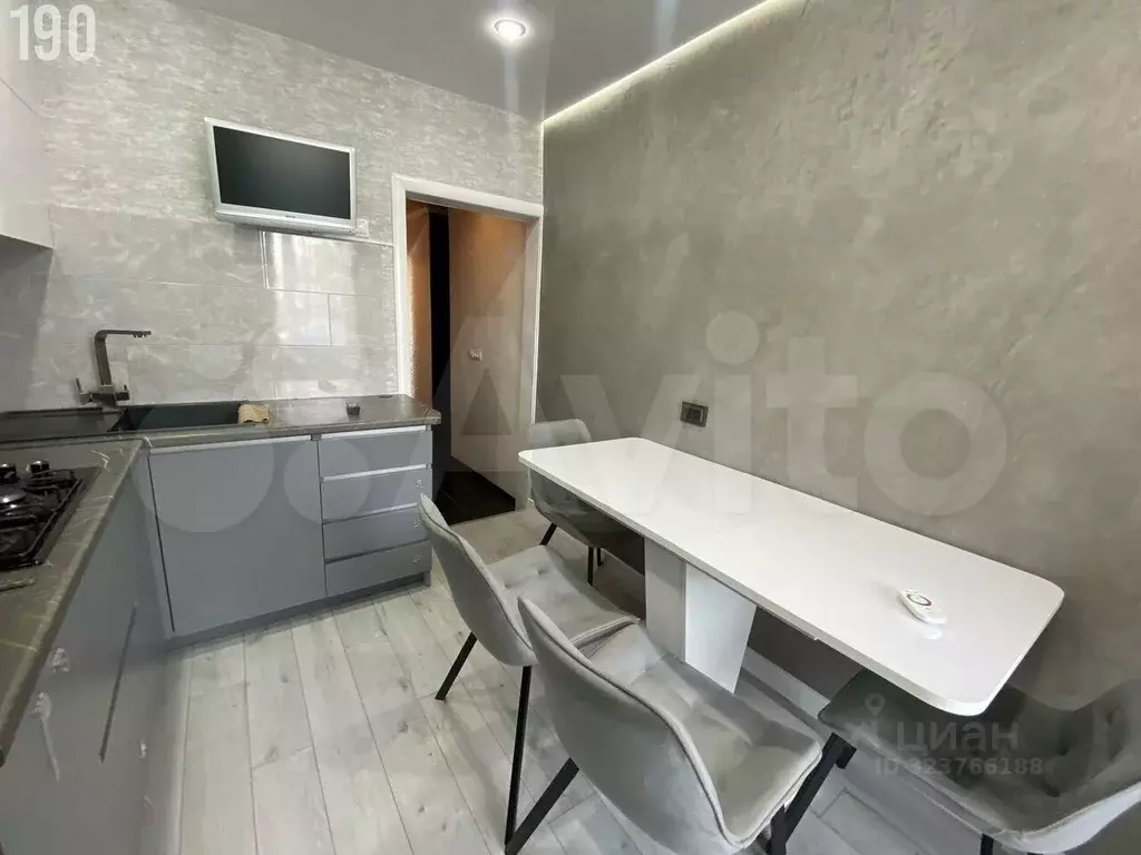 3-к кв. Краснодарский край, Усть-Лабинск Красная ул. (57.1 м) - Фото 2