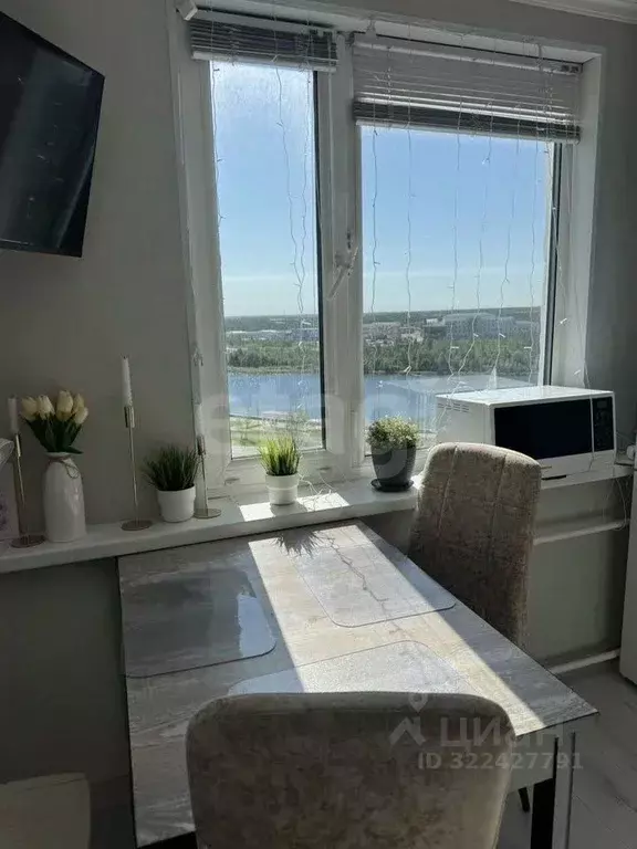 1-к кв. Ямало-Ненецкий АО, Новый Уренгой Молодежная ул., 13 (31.5 м) - Фото 0