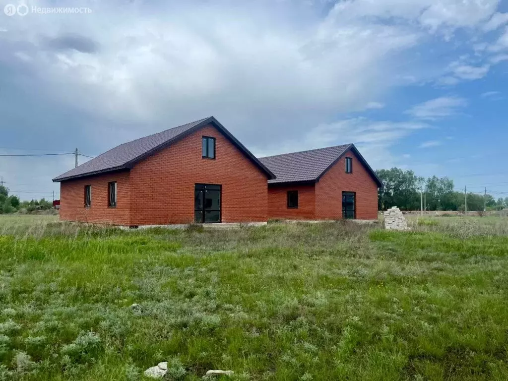 Дом в Кинель, Средневолжская улица (125.3 м) - Фото 1