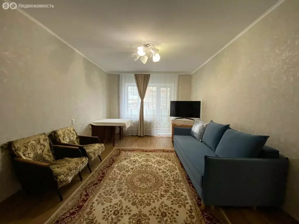 1-комнатная квартира: Омск, улица Декабристов, 147 (36.8 м) - Фото 0