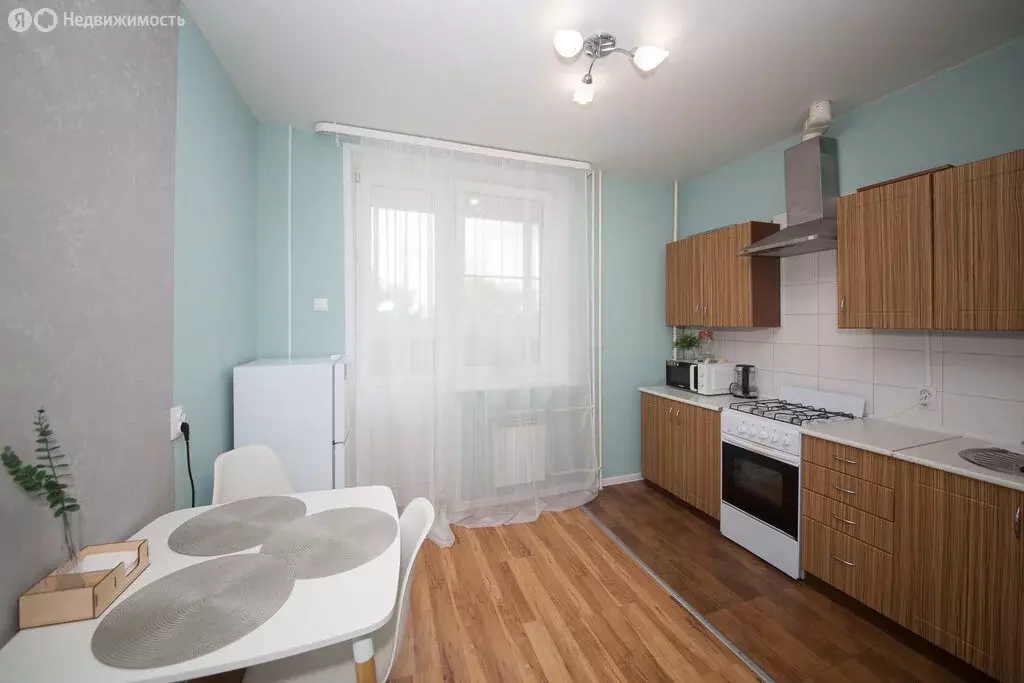 1-комнатная квартира: Ярославль, улица Чехова, 17к2 (43.5 м) - Фото 0