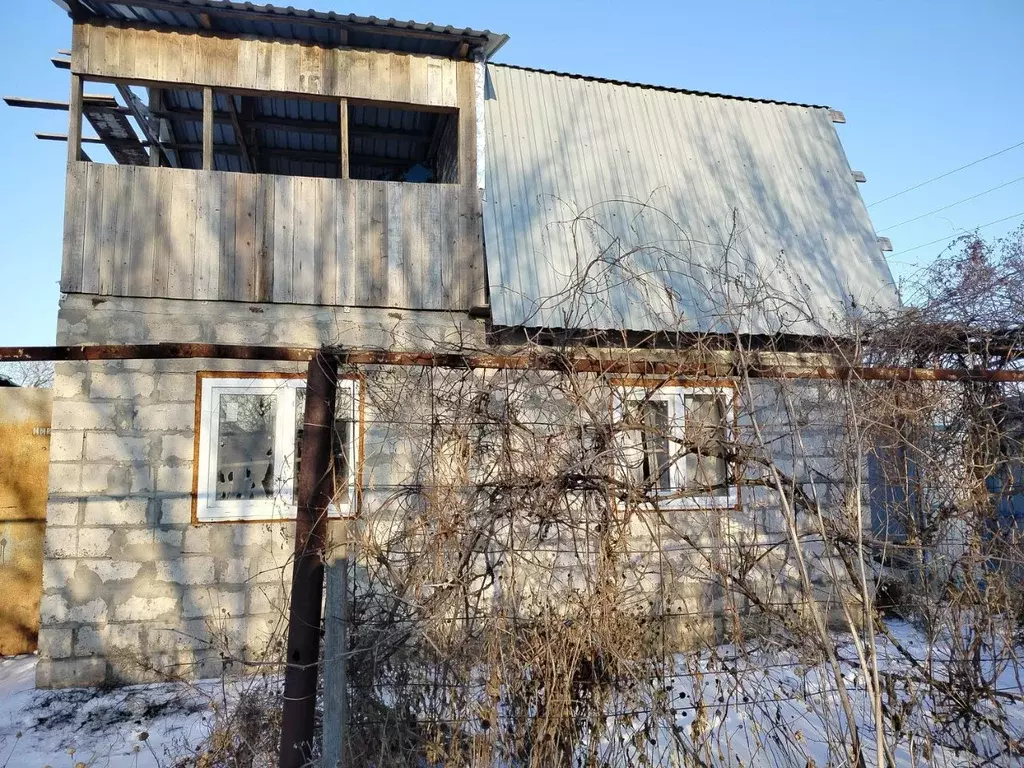 Дом в Волгоградская область, Волжский Радуга СНТ, ул. Отдыха (30 м) - Фото 1