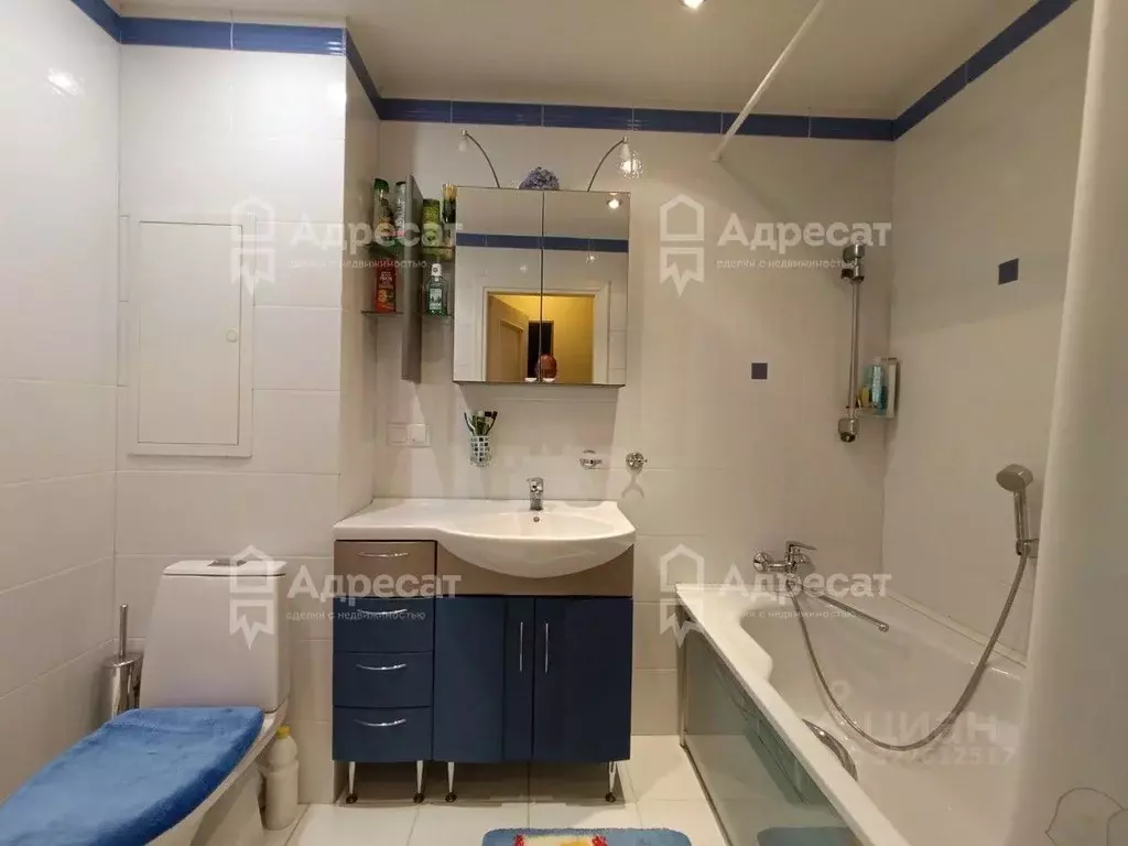 3-к кв. Волгоградская область, Волгоград Нарвская ул., 8 (76.2 м) - Фото 1