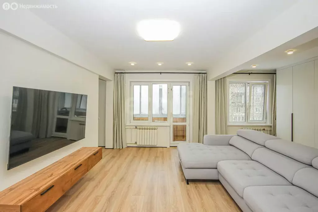 3-комнатная квартира: Улан-Удэ, улица Борсоева, 17 (63 м) - Фото 2