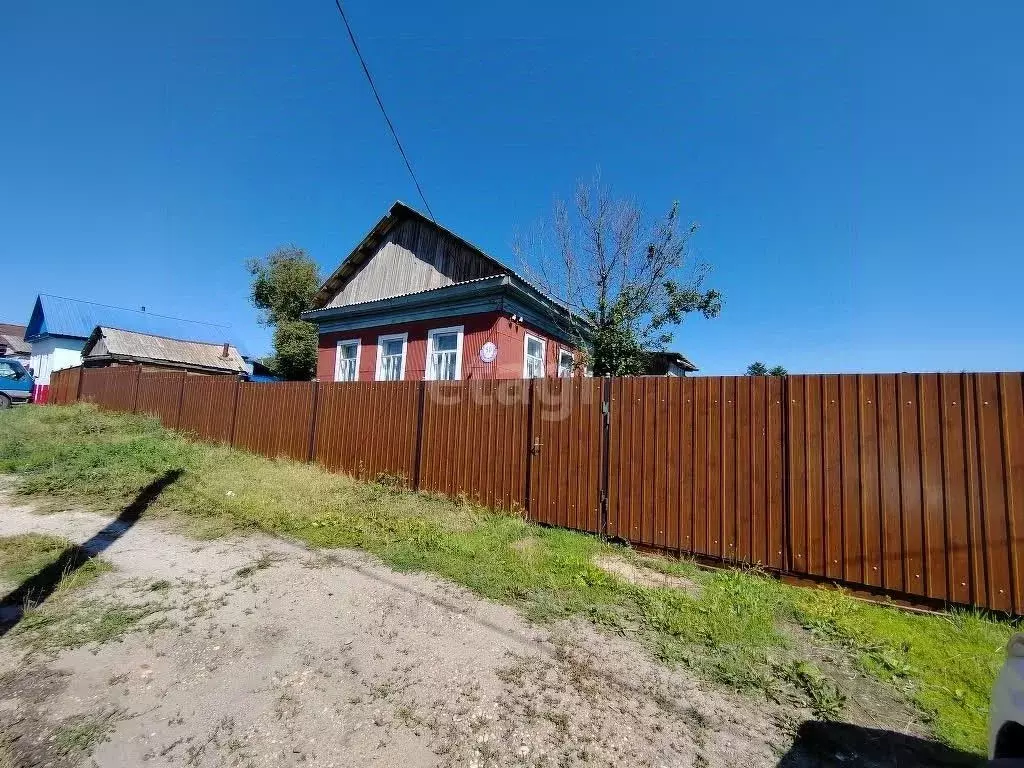 Дом в Амурская область, Свободный Интернациональная ул., 60 (50 м) - Фото 0