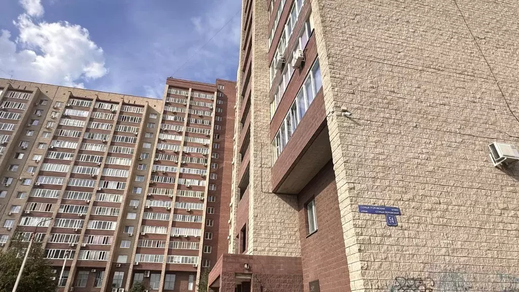 1-к кв. Башкортостан, Уфа ул. Софьи Перовской, 54 (53.4 м) - Фото 1