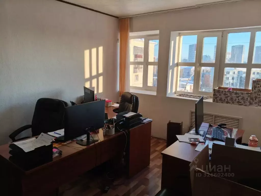 Помещение свободного назначения в Свердловская область, Екатеринбург ... - Фото 2