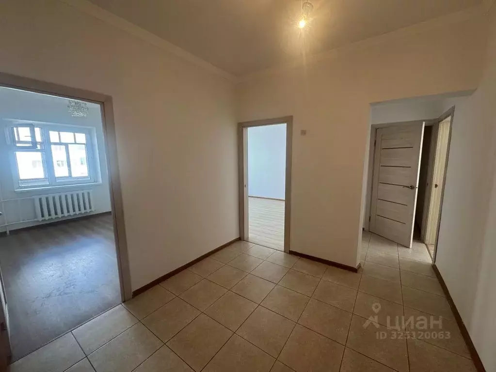 3-к кв. Саха (Якутия), Якутск просп. Михаила Николаева, 40/7 (78.0 м) - Фото 1