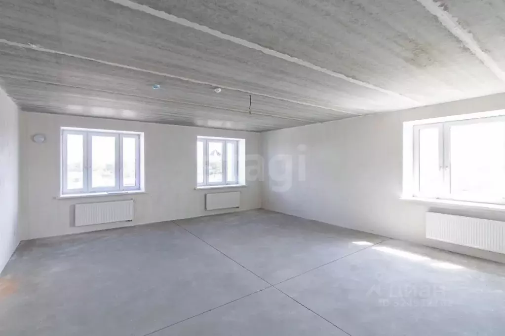 2-к кв. Тюменская область, Тюмень Новгородская ул., 14 (99.4 м) - Фото 1