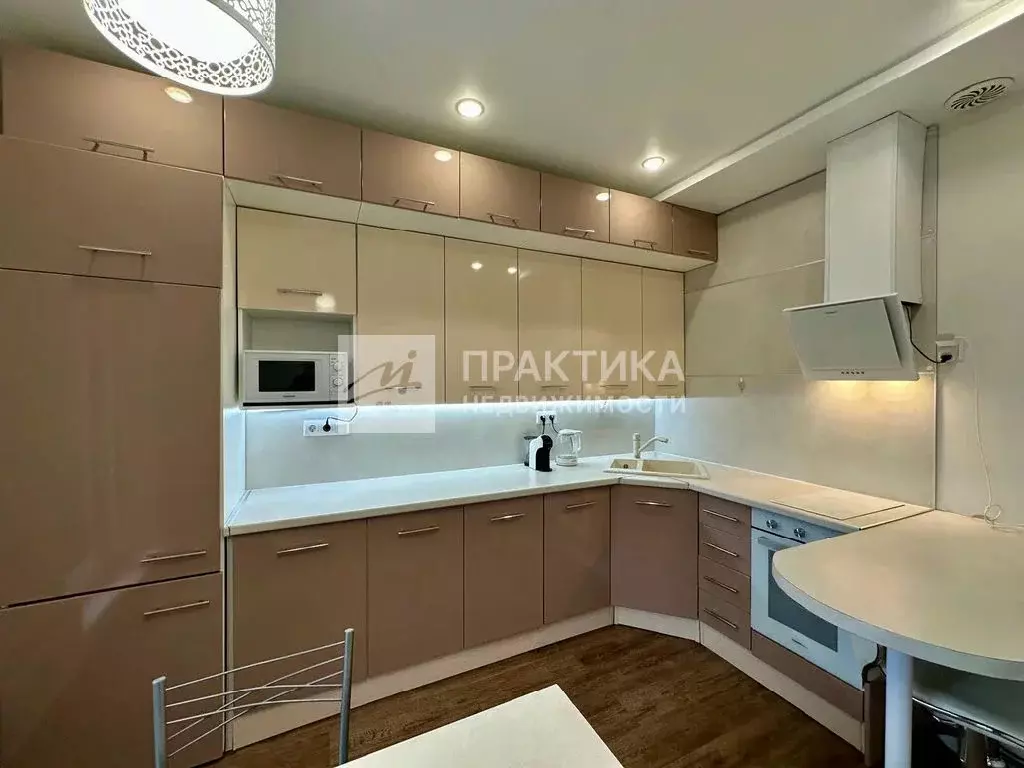 Продается 2-комнатная квартира - Фото 1