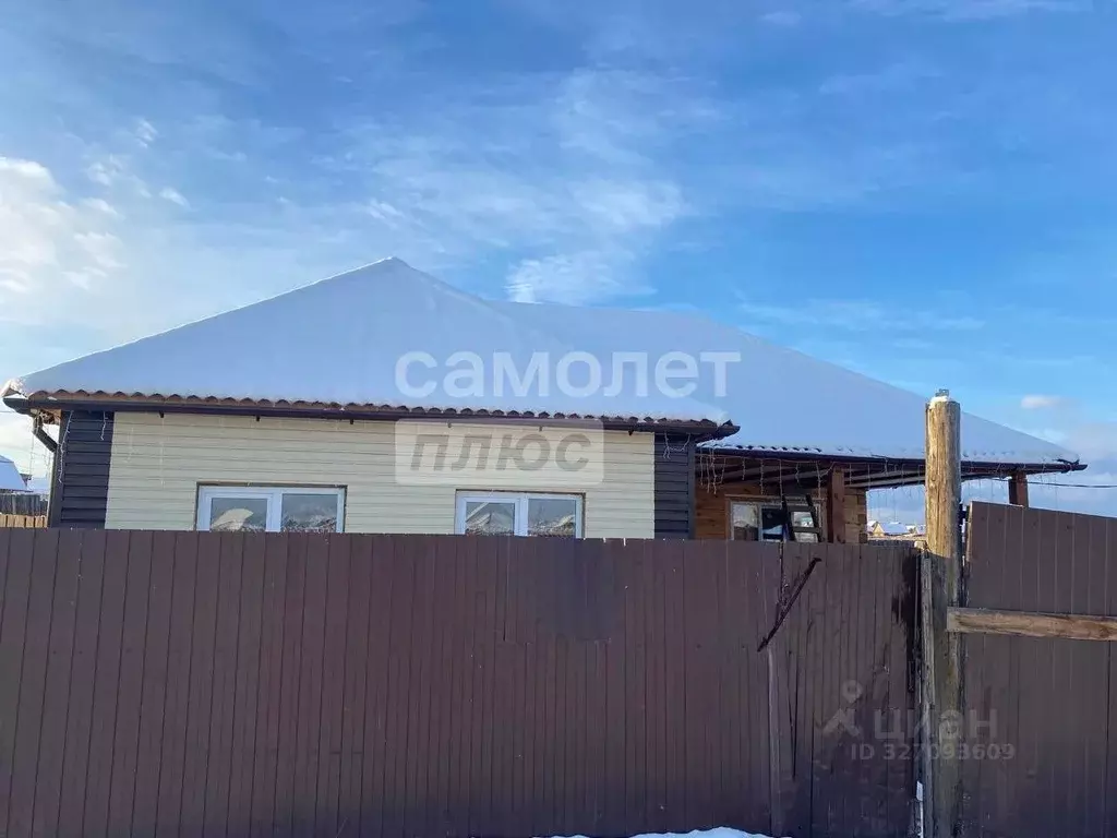 Дом в Иркутская область, Эхирит-Булагатский район, пос. Усть-Ордынский ... - Фото 1