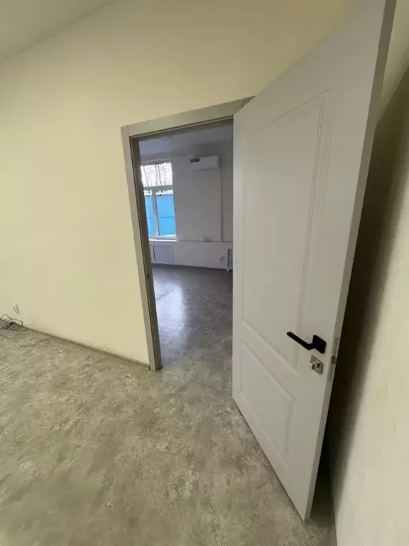 Офис в Свердловская область, Первоуральск ул. Индустриальная, 3 (120 ... - Фото 0