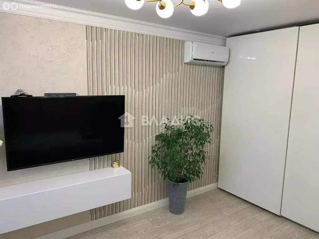 3-комнатная квартира: Краснодар, Аэродромная улица, 10/1 (59.4 м) - Фото 0