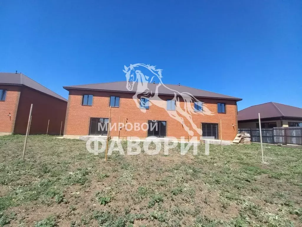 Таунхаус в Оренбургская область, Оренбургский район, с. Подгородняя ... - Фото 1