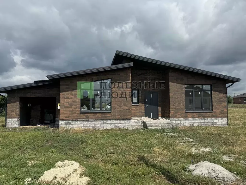 Дом в Белгородская область, Белгородский район, Разумное рп ул. ... - Фото 1