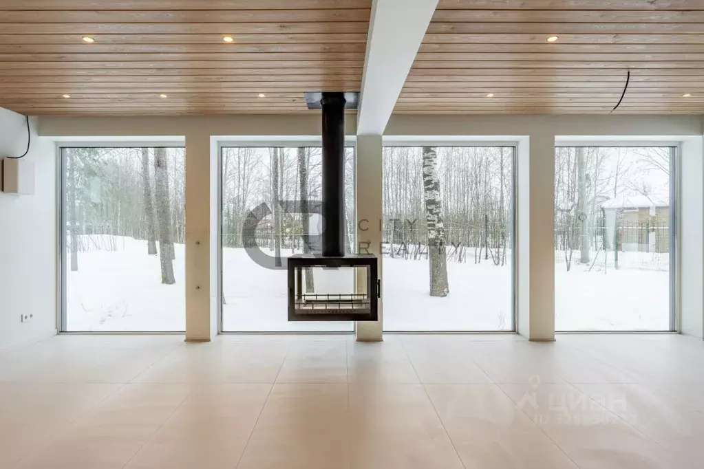 Коттедж в Ленинградская область, Выборгский район, Первомайское с/пос, ... - Фото 1