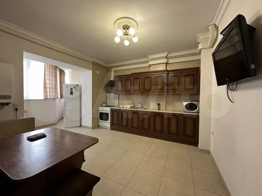 2-к. квартира, 85 м, 2/9 эт. - Фото 0
