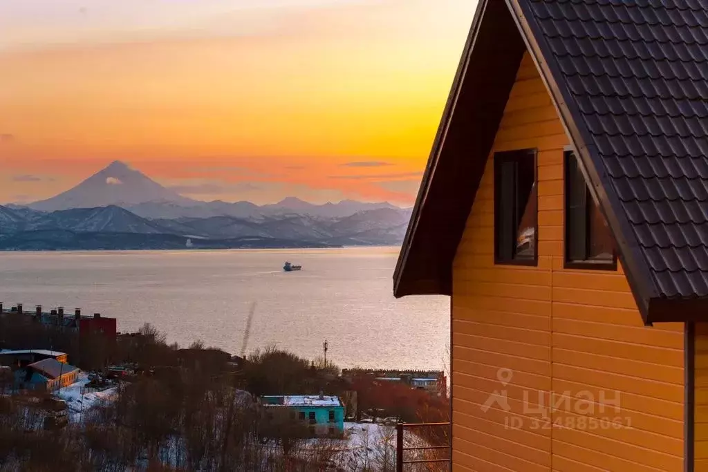 Дом в Камчатский край, Петропавловск-Камчатский ул. Панфилова, 27 (120 ... - Фото 1