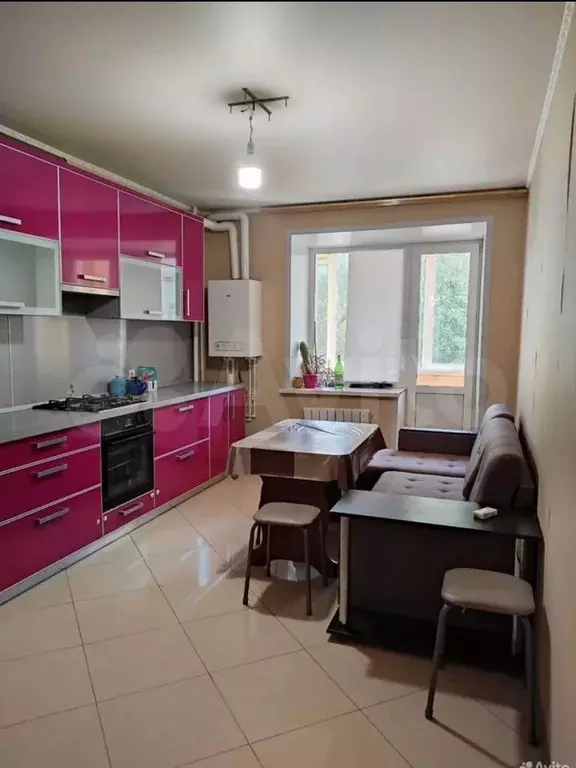 2-к. квартира, 63 м, 2/5 эт. - Фото 0