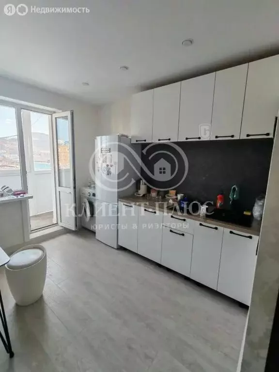 2-комнатная квартира: Южно-Сахалинск, улица М.А. Пуркаева, 110А (58.2 ... - Фото 1