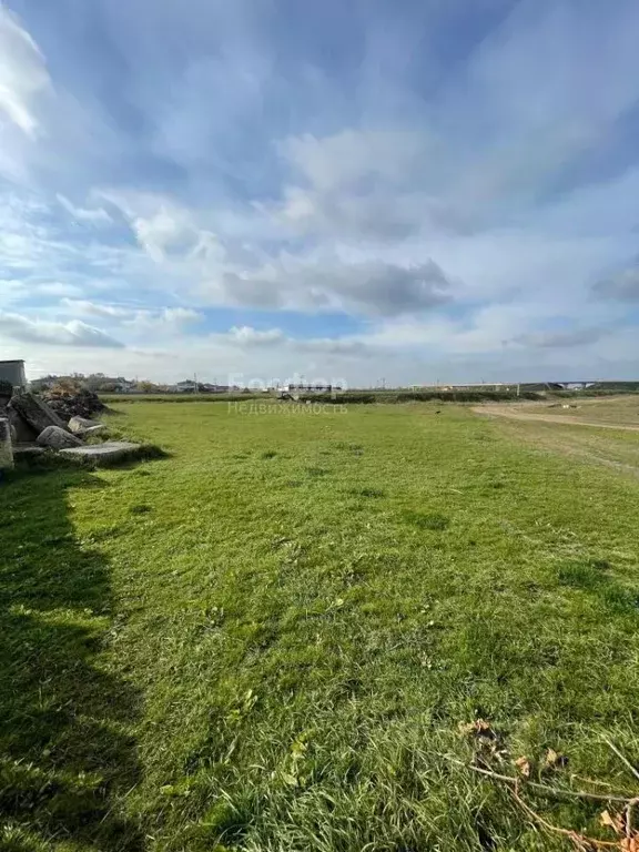 Участок в Крым, Кировское пгт ул. Султана Амет-Хана (10.0 сот.) - Фото 2