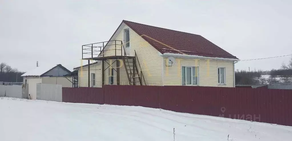 Дом в Воронежская область, Семилукский район, с. Перлевка Колхозная ... - Фото 0