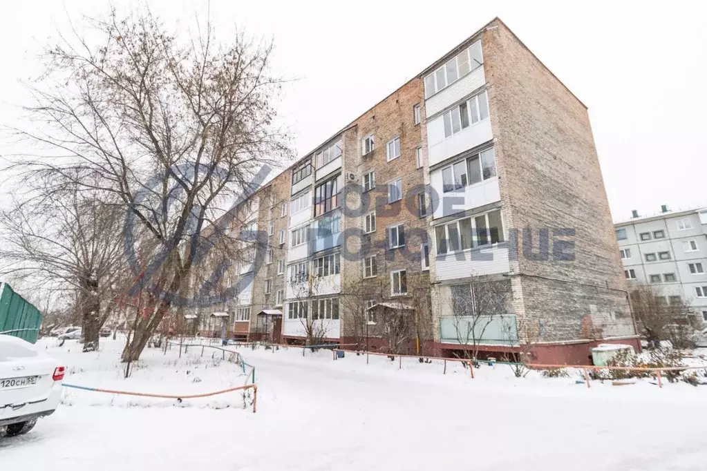 2-к кв. Омская область, Омск Куломзинская ул., 105 (49.3 м) - Фото 1