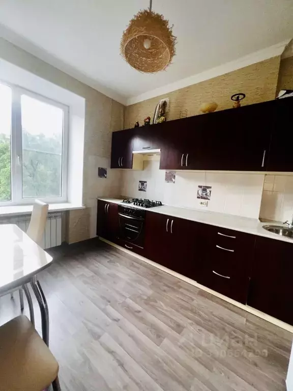 2-к кв. Брянская область, Брянск просп. Ленина, 3 (60.0 м) - Фото 1