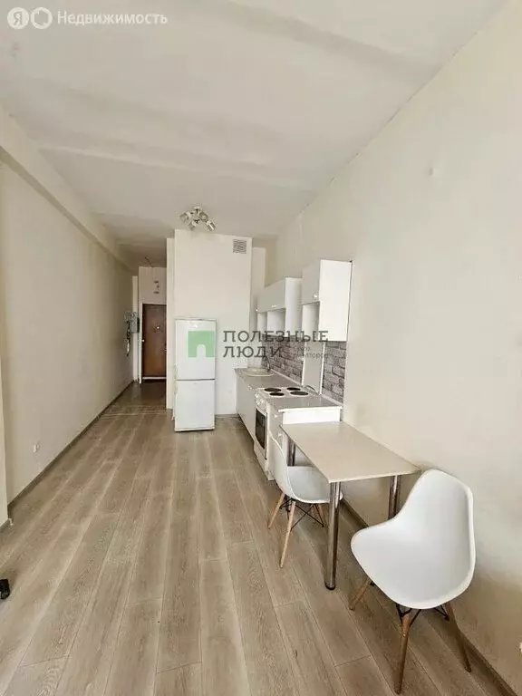 Квартира-студия: Красноярск, улица 40 лет Победы, 2 (27.6 м) - Фото 1