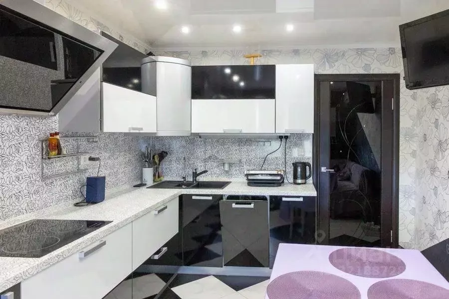 2-к кв. Самарская область, Самара Юбилейная ул., 53 (64.0 м) - Фото 1