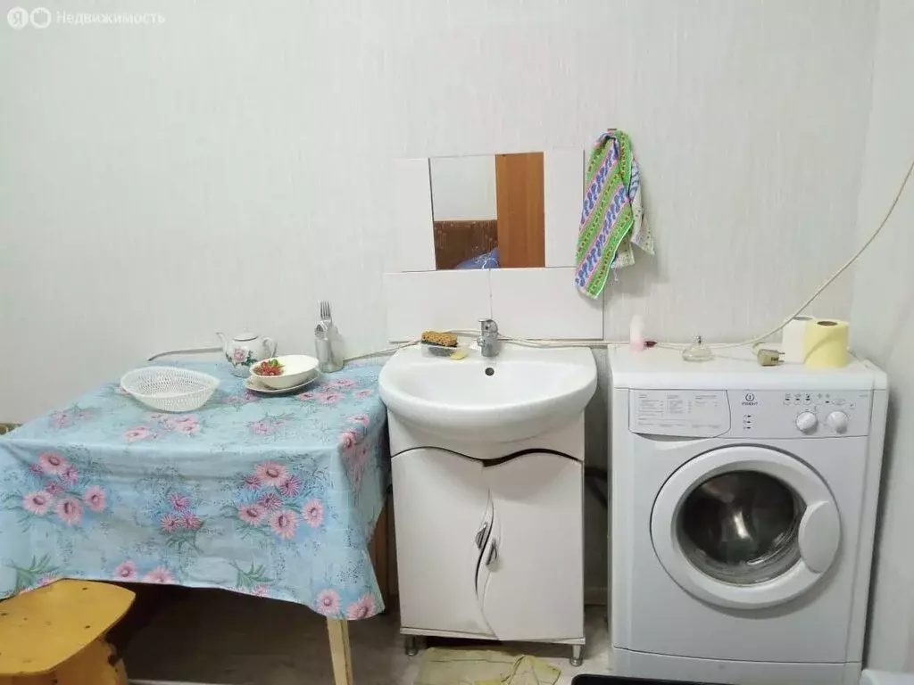 1к в 8-комнатной квартире (12.2 м) - Фото 1